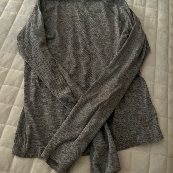 lululemon swiftly tech race length (size 6) - Picture 2 of 4